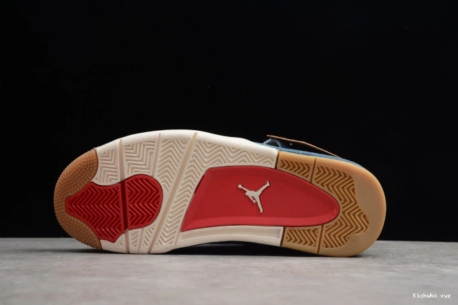 Jordan Levi's Denim x 4 AO2571-401 Nike Air 0803